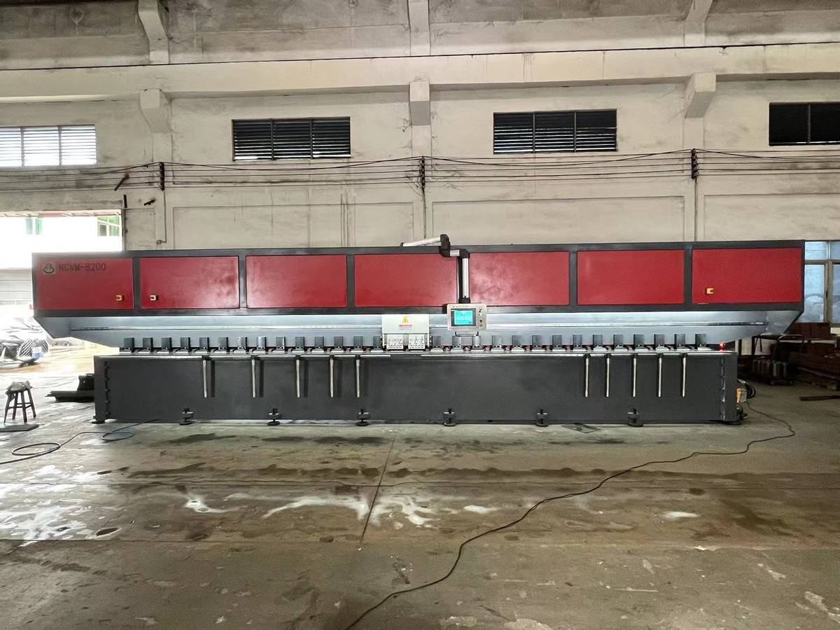 豐科機械復合式雙刀頭刨槽機：雙刀頭設計，24H高效穩定作業 ? 